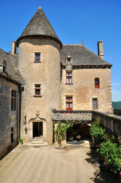 Francia, pintoresco castillo de Fenelon en Dordoña — Foto de Stock