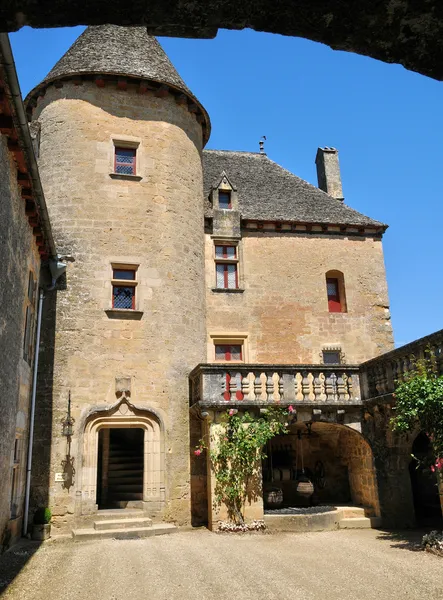 France, picturesque castle of Fenelon in Dordogne — Stock Photo, Image