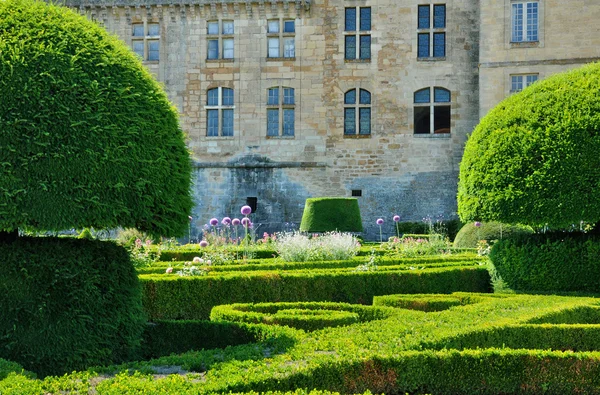 França, castelo de Hautefort em Dordonha — Fotografia de Stock