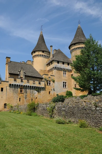 Francia, pintoresco castillo de Puymartin en Dordoña — Foto de Stock