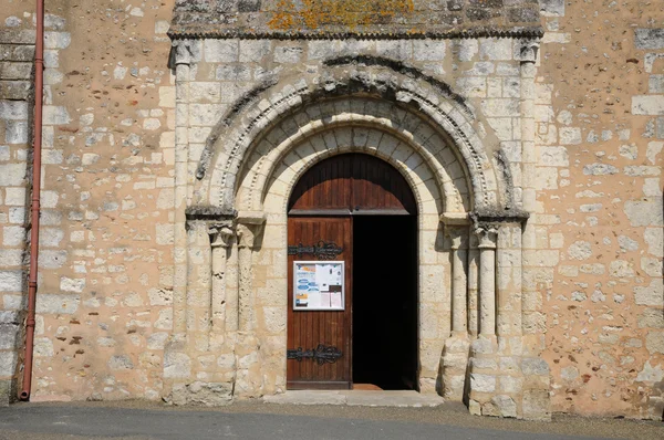 Francia, iglesia histórica de Le theil — Foto de Stock