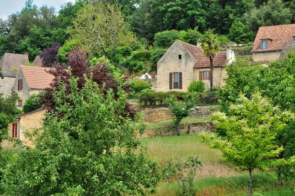 Frankrijk, pittoreske dorp van montfort in dordogne — Stockfoto