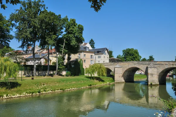 Francja, malowniczego miasta l wyspa Adama w isle de france — Zdjęcie stockowe