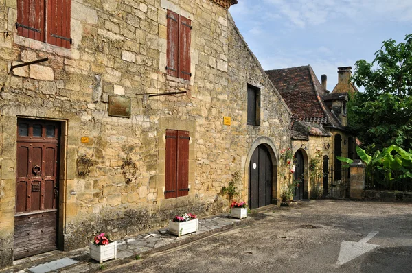 Frankrike, pittoreska byn domme — Stockfoto