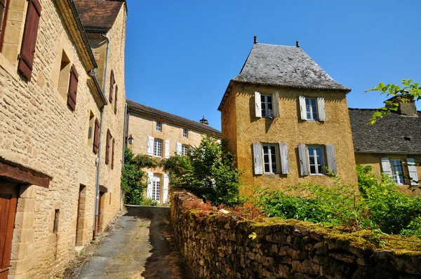 França, pitoresca aldeia de Saint Genies — Fotografia de Stock