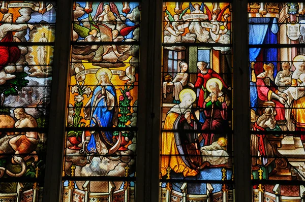 フランス、ヴィレール シュール メールの歴史あるサン ・ マルタン教会 — ストック写真