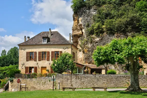 Francia, pintoresco pueblo de Carsac — Foto de Stock