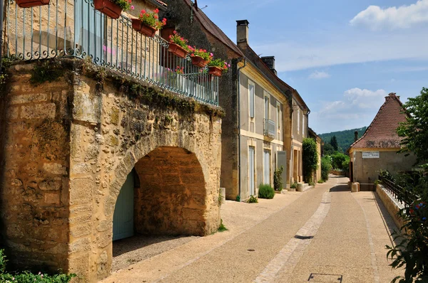 Frankrijk, schilderachtig dorp van les eyzies — Stockfoto