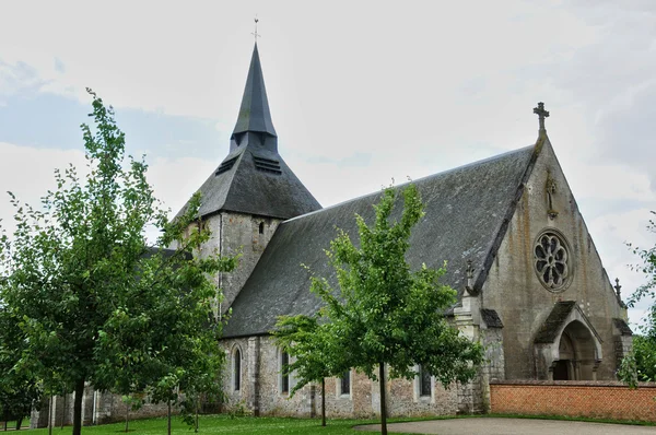 法国的perriers河畔andelle历史的教堂 — 图库照片