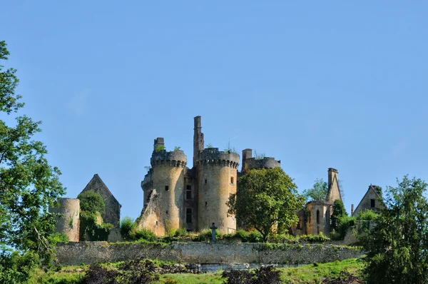 Франция, живописный замок Сент-Винсент-ле-Палуэль — стоковое фото
