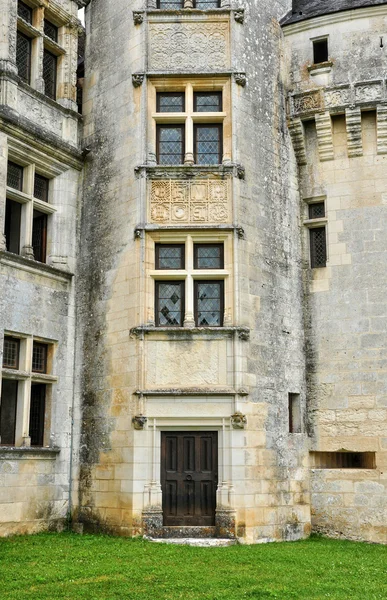 Francie, renesanční hrad puyguilhem v oblasti dordogne — Stock fotografie