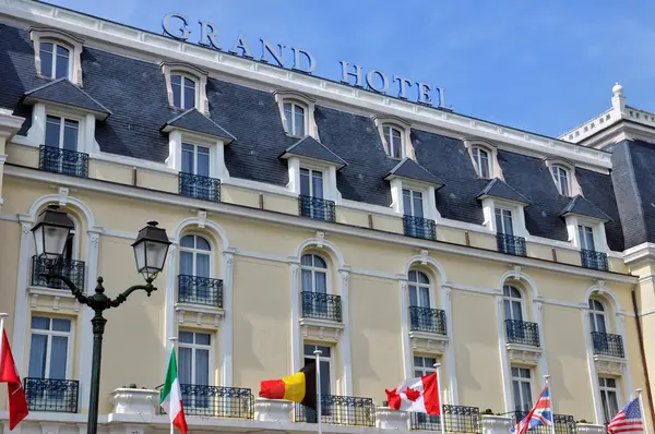 Frankrijk, beroemde grand hotel in cabourg — Stockfoto
