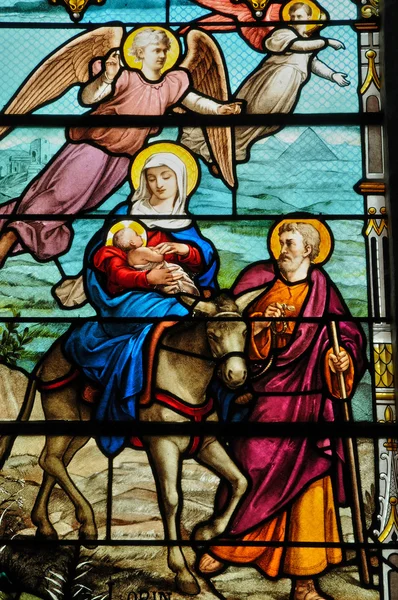 Vidriera en la iglesia de Houlgate en Normandía — Foto de Stock