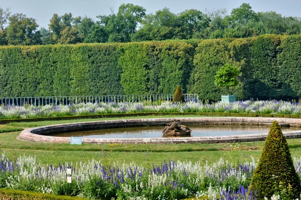 Jardin du Grand Trianon dans le domaine Marie Antoinette — Photo