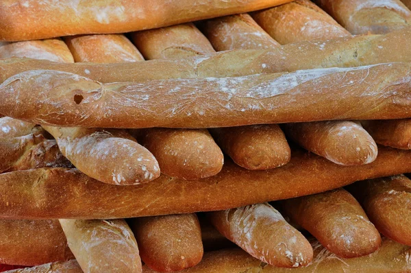 Brood op de markt in salignac — Stockfoto