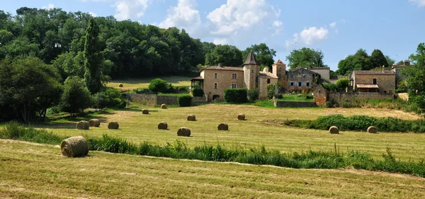 França, pitoresca aldeia de Lacapelle Biron — Fotografia de Stock