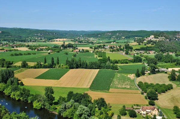 France, village pittoresque de Castelnaud la Chapelle — Photo