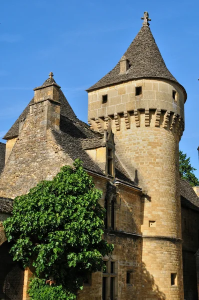 Francie, malebný hrad svatého Džinové v dordogne — Stock fotografie
