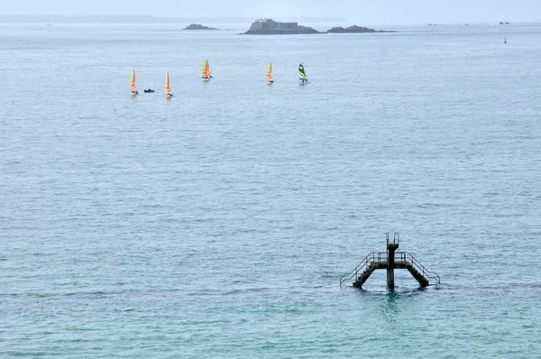 Francja, malowniczego miasta saint malo w Bretanii — Zdjęcie stockowe