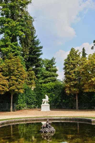 Zahrada grand Trianon v marie antoinette nemovitostí — Stock fotografie
