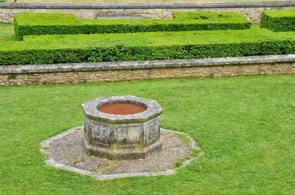 Francia, castillo renacentista de Puyguilhem en Dordoña —  Fotos de Stock