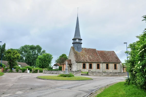 Frankreich, malerisches dorf suzay — Stockfoto