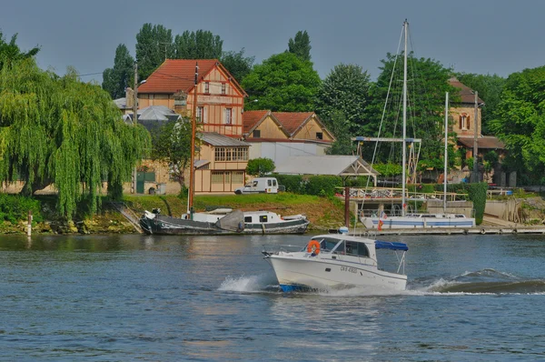 France, the city of Triel sur Seine — Stock Photo, Image