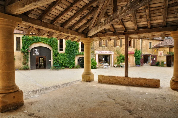 France, picturesque village of Cadouin — Stock Photo, Image