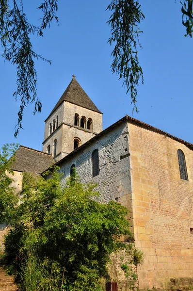 Francia, Iglesia de San León del Vezere en Perigord — Foto de Stock