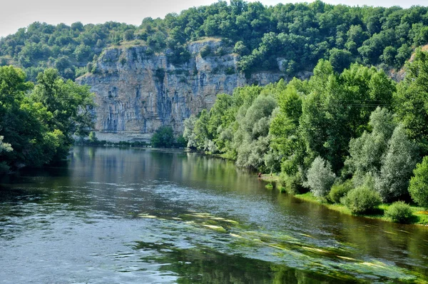 法国多尔多涅河在 cluges — 图库照片