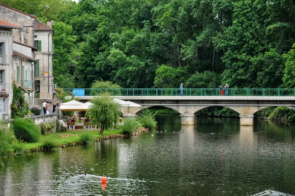 Frankrijk, schilderachtige stad van brantome — Stockfoto