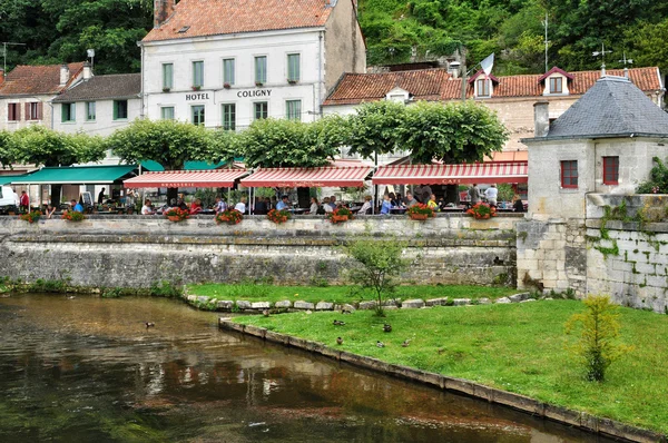 法国，风景如画的城市 brantome — 图库照片