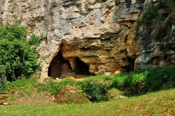 Périgord, grottes dans le village de Cuzorn à Lor et Garonne — Photo