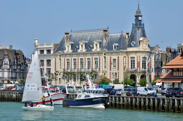 Francja, malownicze miasto trouville Normandia — Zdjęcie stockowe