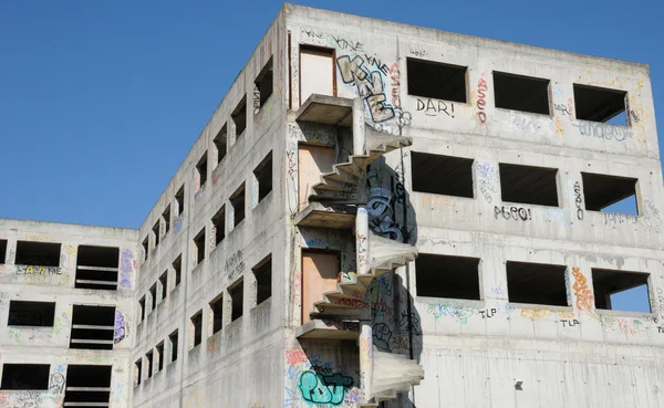 Francia, pintoresca ciudad de les Mureaux en Les Yvelines — Foto de Stock