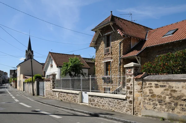 Frankrijk, schilderachtige stad van les mureaux in les-yvelines — Stockfoto