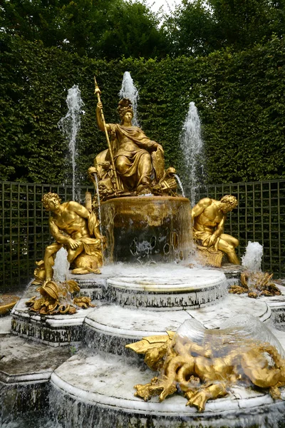 Франція, Тріумфальна арка grove в парку палацу Версаль — стокове фото