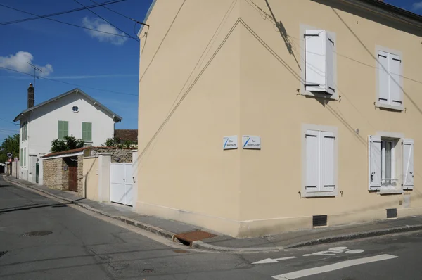 França, pitoresca cidade de les Mureaux em Les Yvelines — Fotografia de Stock