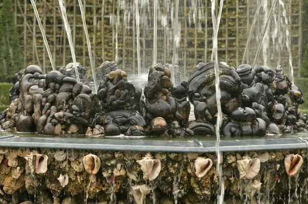 La France, fontaine dans le parc du château de Versailles — Photo