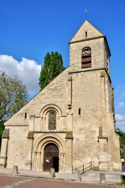 Franciaország, festői templom villennes sur Seine — Stock Fotó