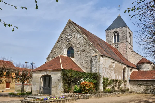 Frankrike, pittoreska kyrkan av limetz villez — Stockfoto