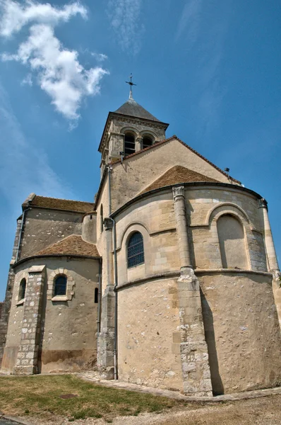 Frankrike, pittoreska kyrkan av montchauvet — Stockfoto