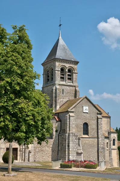 França, pitoresca igreja de Montchauvet — Fotografia de Stock