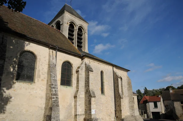 Francja malownicze Kościół oinville sur montcient — Zdjęcie stockowe