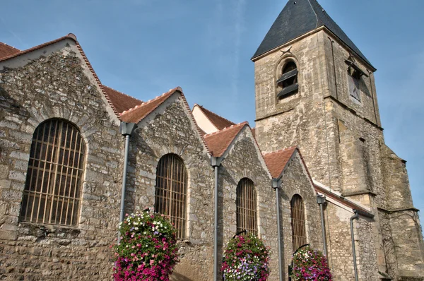 Frankrike, pittoreska kyrkan av beynes — Stockfoto