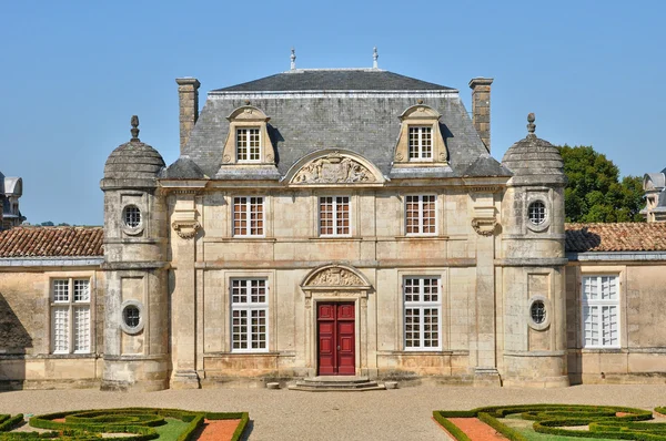 Klasický hrad malle v gironde — Stock fotografie