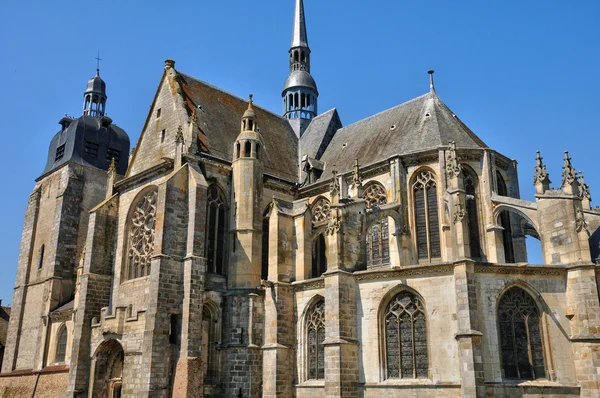 Kerk van nogent le roi in eure et loir — Stockfoto