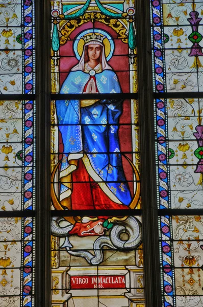 Iglesia de Nogent le Roi en Eure et Loir — Foto de Stock