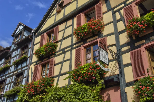 Francia, pequeño pueblo de Riquewihr en Alsacia —  Fotos de Stock