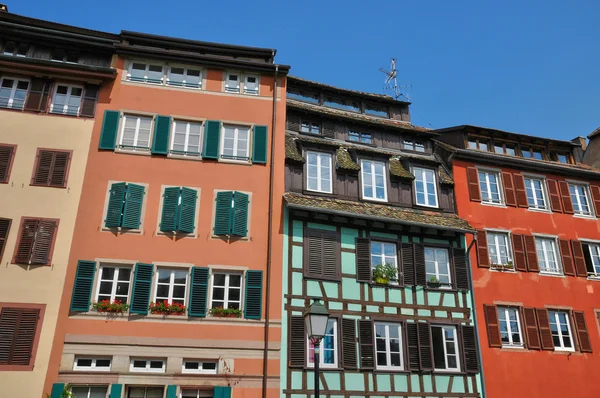 Alsace, gamla och historiska distriktet i strasbourg — Stockfoto